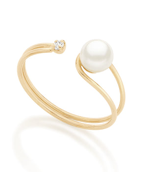 GOLD RING WITH PEARL AND ZIRCONIA