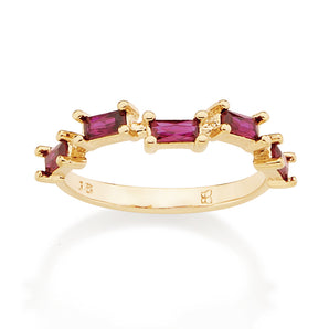 GOLD RING WITH ZIRCONIA