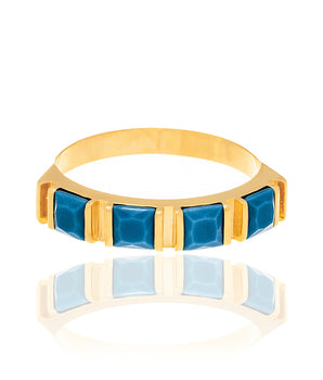 GOLD RING WITH CRYSTAL