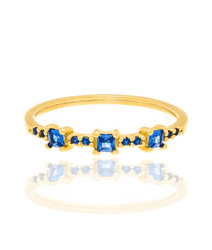 GOLD RING WITH ZIRCONIA