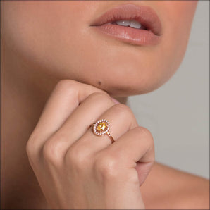 GOLD HALO RING IN YELLOW