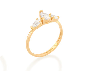 GOLD RING WITH ZIRCONIA