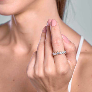 GOLD HEART STUDDED RING IN WHITE