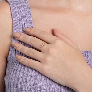 GOLD SINGLE STAR SKINNY RING