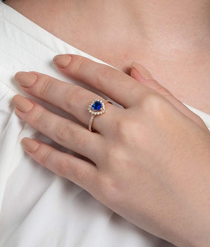 GOLD ROYAL HEART RING IN BLUE
