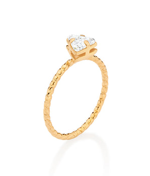 GOLD GLEAMING TRIANGLE RING