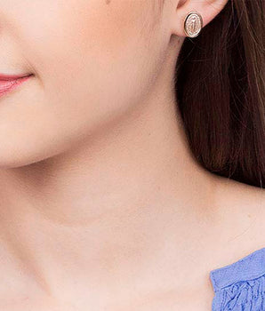 GOLD EARRING