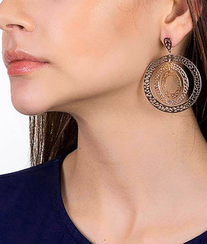 GOLD EARRING