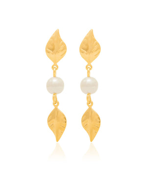 GOLD KID'S EARRING WITH PEARL