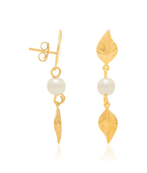 GOLD KID'S EARRING WITH PEARL