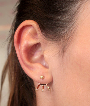 GOLD EARRING WITH PEARL