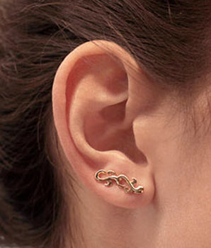 GOLD EARRING