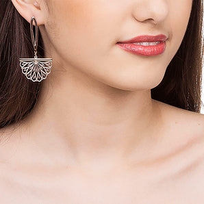 GOLD EARRING