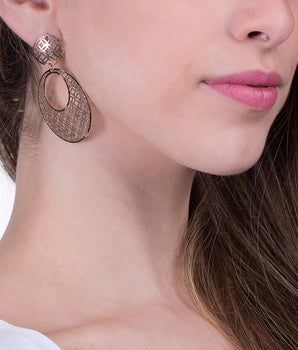 GOLD EARRING