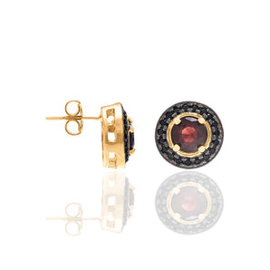 GOLD EARRING WITH ZIR BLACK AND APLICATION RHODIUM BLACK AND CRISTALS