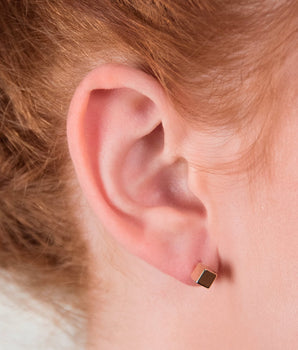 GOLD EARRING