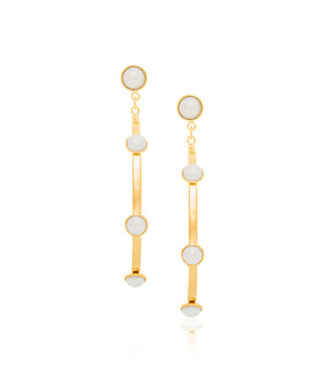 GOLD EARRING WITH PEARL
