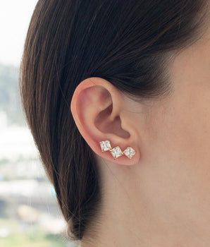 GOLD EARRING WITH ZIRCONIA