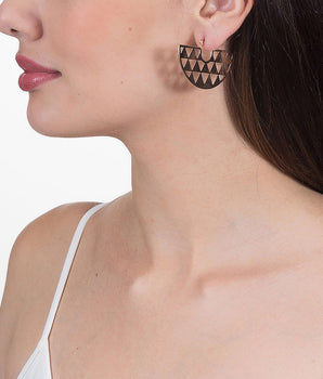 GOLD EARRING