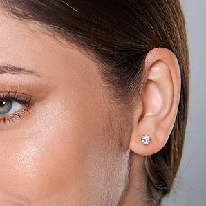 GOLD POINT OF LIGHT EARRING