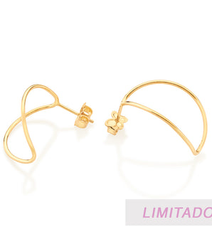 GOLD BENT OVAL EARRING
