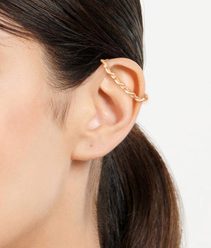 GOLD TWISTED LARGE EAR CUFF