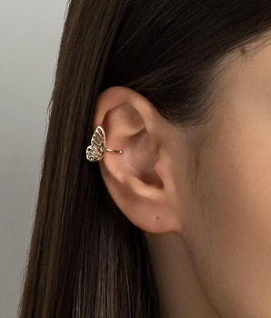 GOLD DELICATE BUTTERFLY EAR CUFF