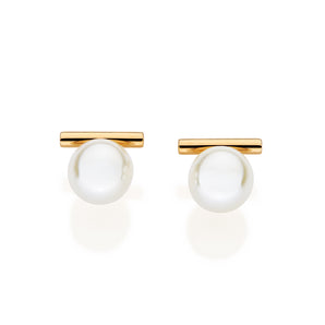 GOLD TIMELESS GRACE PEARL STUD EARRINGS