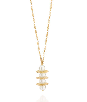 GOLD CHAIN WITH PEARL