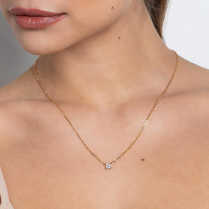 GOLD SQUARE LIGHT NECKLACE