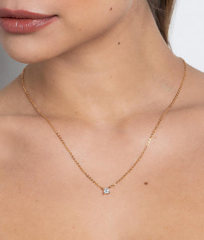 GOLD SQUARE LIGHT NECKLACE