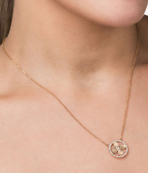 GOLD LUSH PETAL NECKLACE