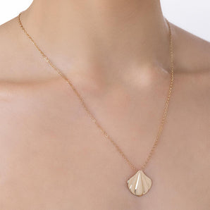GOLD ISOLA SEASHELL NECKLACE