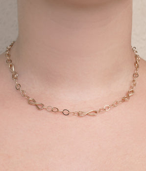 GOLD INFINITE BOND NECKLACE