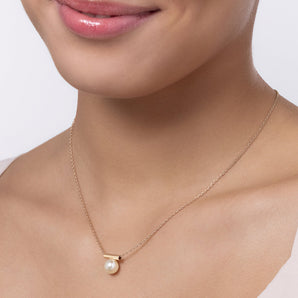 GOLD PURE LOVE PEARL NECKLACE