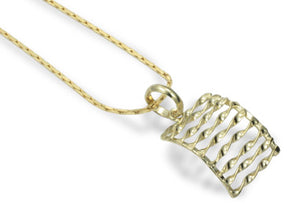 GOLD PLATED PENDANT