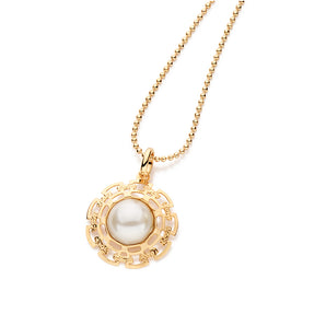 GOLD PENDANT WITH PEARL