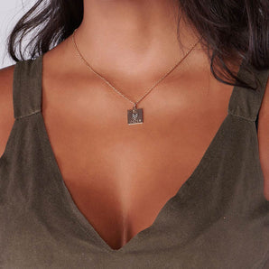 GOLD PENDANT WITH ZIRCONIA