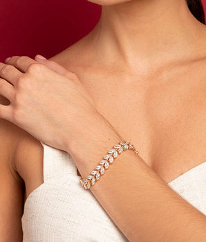 GOLD LUXURY CELEBRATE BRACELET
