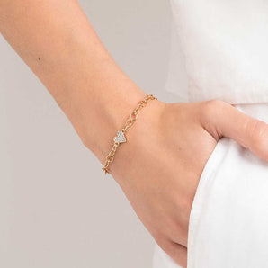 GOLD STUDDED HEART BRACELET