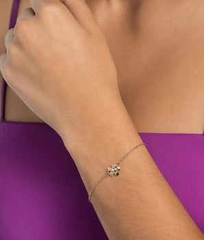 GOLD TINY FLOWER BRACELET