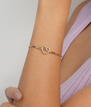 GOLD HEART KNOW CUFF BRACELET