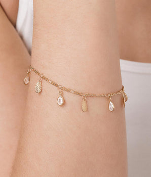 GOLD ELEGANCE DROP BRACELET
