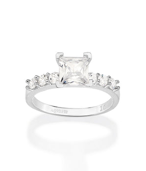 SILVER 925 ESSENTIAL SOLITAIRE RING